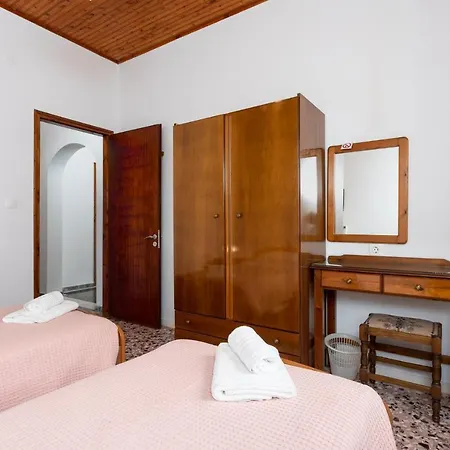 Irena Apartment *